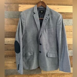 H&M Blue Men's Blazer with Elbow Patches
Size 40R
